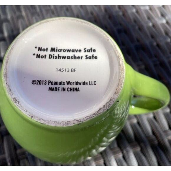 Snoopy Mug Peanuts Worldwide Doghouse with Lights and Music Notes Green 3.5" - Picture 6 of 6